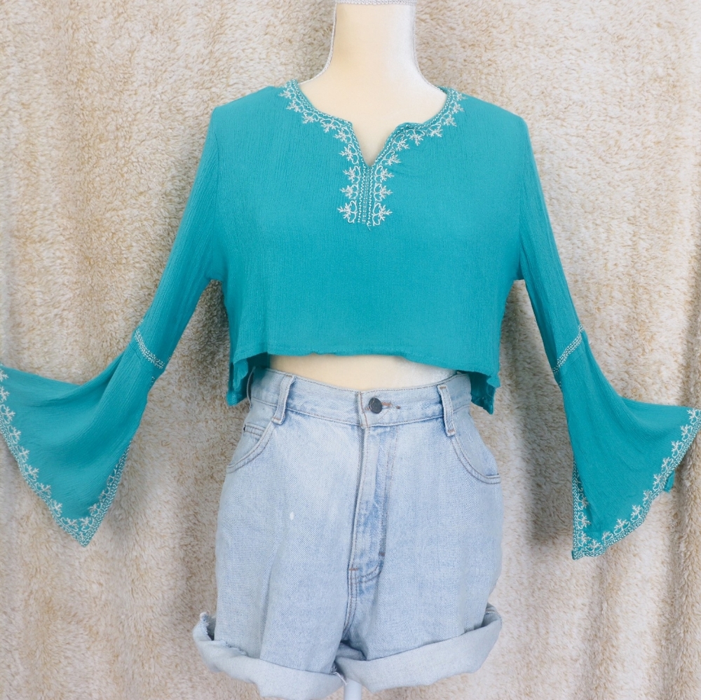 Boho bell sleve crop top